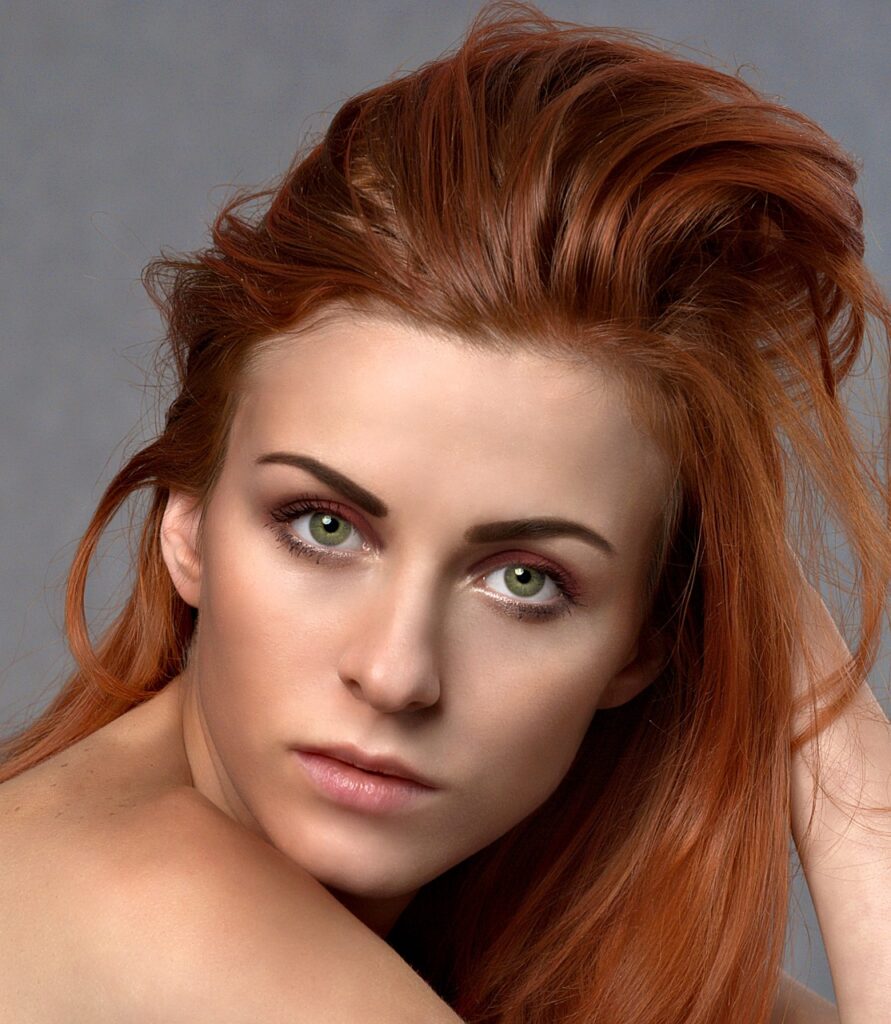 男性メイク初心者におすすめの50代向けアイテムは？