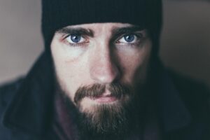 50代男性が顔の若返りを実現するための秘訣は？