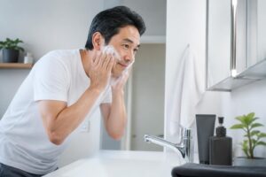 男性のスキンケア相場はどれくらいが妥当？